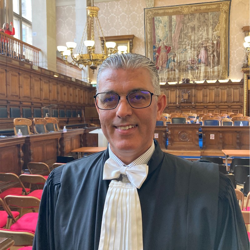 Maître Moez Mezghani - Avocat en Droit des Étrangers à Paris